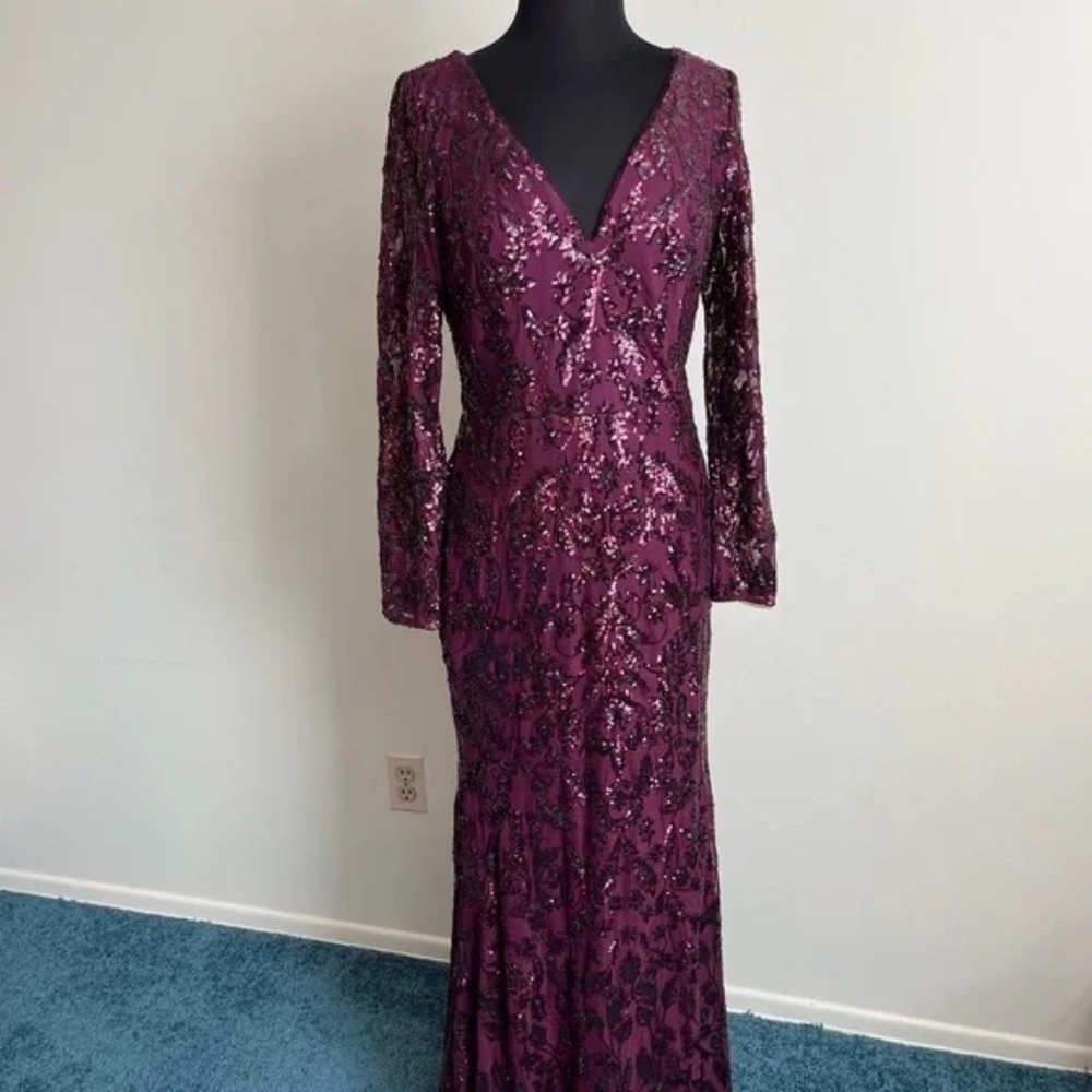 Adrianna Papell embellished sequin floor length silhouette long sleeve gown 12